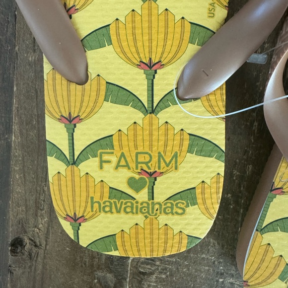 Havaianas × FARM Rio Bandana Deco Flip Flop - Picture 2 of 9